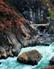虎跳峡是哪个江？虎跳峡在云南哪个城市【徒步】、